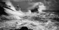 Breaking waves